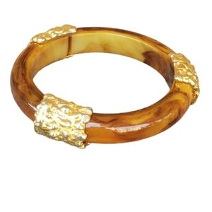 vintage bakelite bracelet